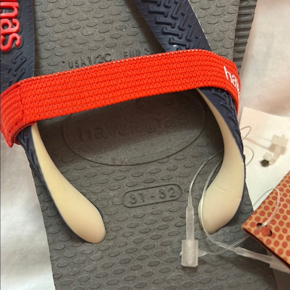 Havaianas for crewcuts Red and Gray boys flip flops NWT - Picture 3 of 3